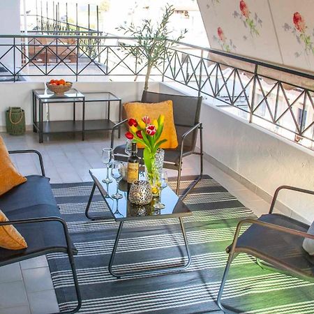 Top Floor Apartment In Chalkida Luaran gambar
